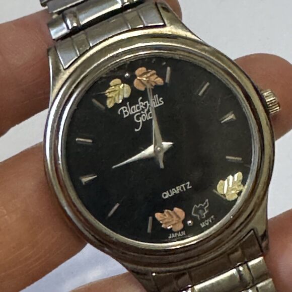 Black Hills Gold Men’s Watch Green Rose Grape Leaves Expandable Band Quartz - Picture 7 of 9